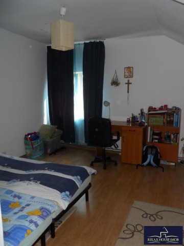 casa-4-camere-cu-mansarda-in-ploiesti-zona-cioceanu-eroilor-11